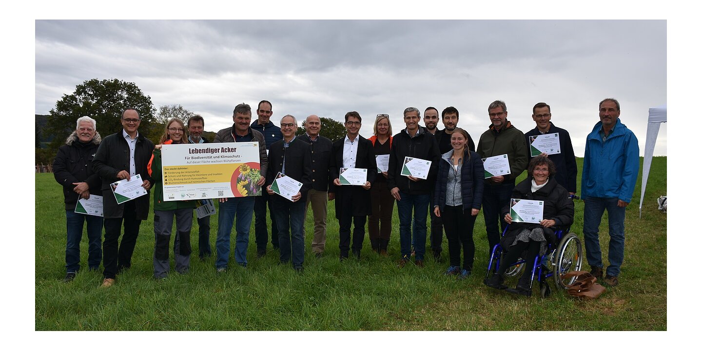 Gruppenbild der Projektbeteiligten Klima-Landwirtschaft